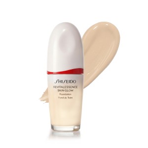 Shiseido Revitalessence Skin Glow Foundation SPF 30 PA+++ (130 Opal) 30 ml